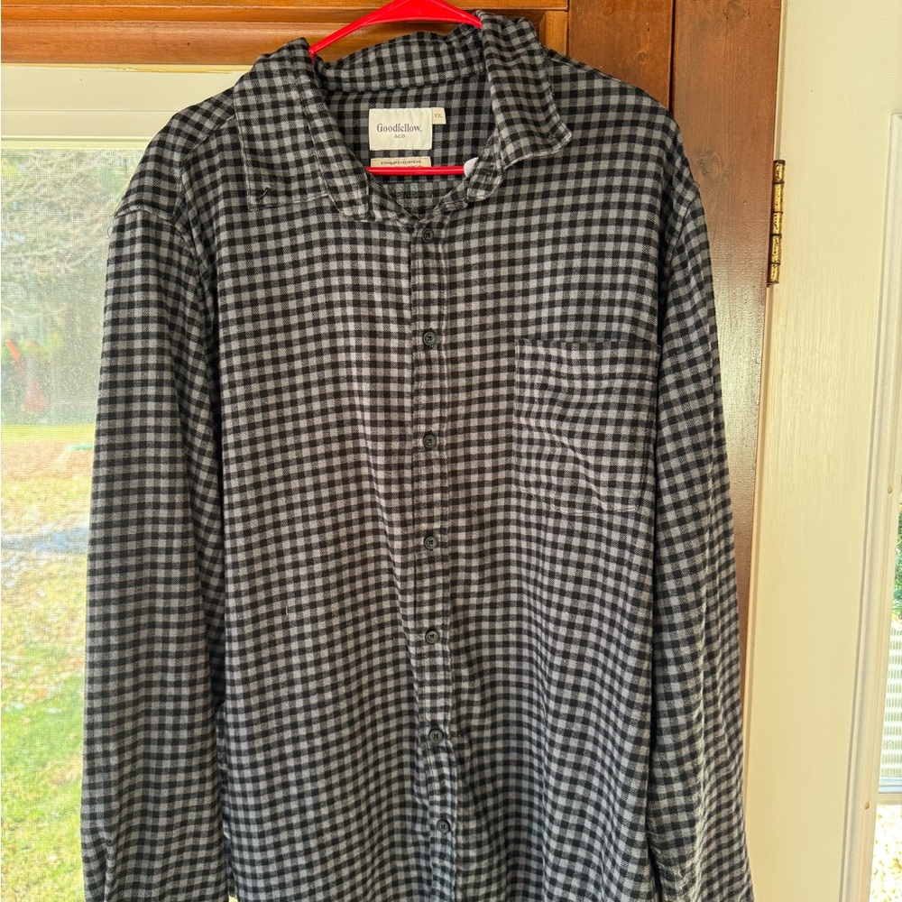 Goodfellow & Co Gray Checkered Shirt